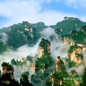 【長(zhǎng)沙往返線路1】張家界、鳳凰古城、天子山、黃龍洞三晚四日游